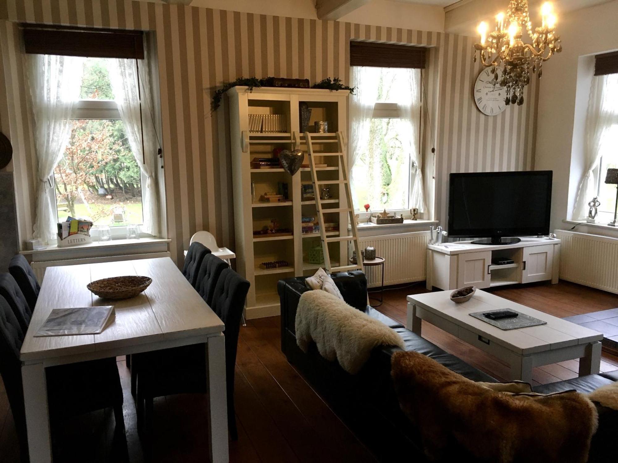 Steinhaus Hof Bunde (Lower Saxony)